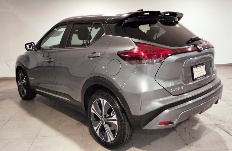 Nissan Kicks  5 pts. Platinum e-Power, E-REV, TA, piel, ADAS, RA-17 (línea anterior) 2024